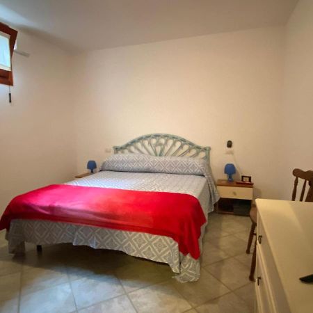 Casa Rosa Lägenhet Olbia Exteriör bild
