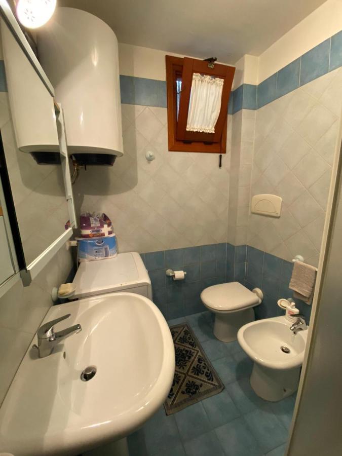 Casa Rosa Lägenhet Olbia Exteriör bild