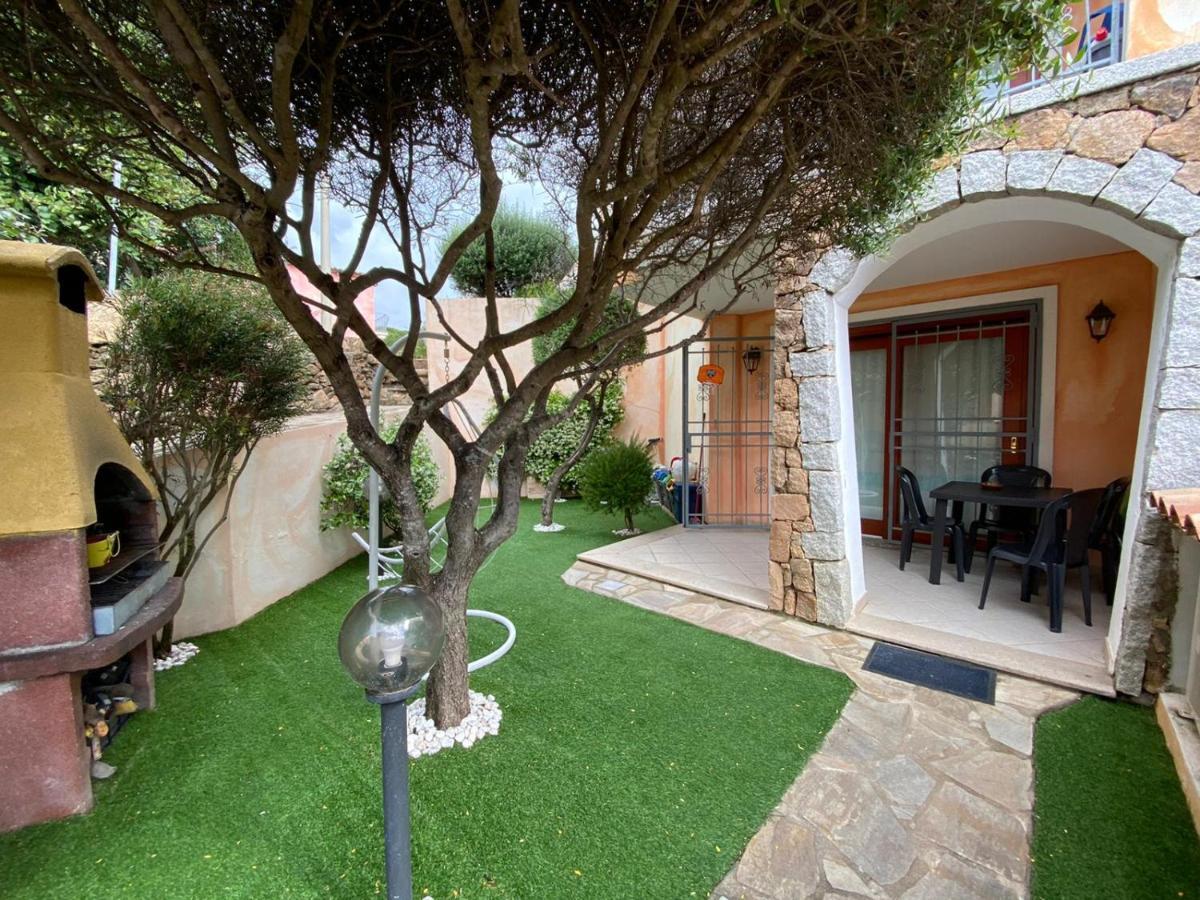 Casa Rosa Lägenhet Olbia Exteriör bild